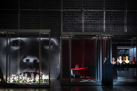 John Relea in Barbe-Bleue